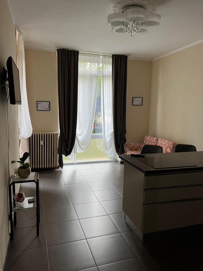 Casa Silli Apartment Пинероло Екстериор снимка